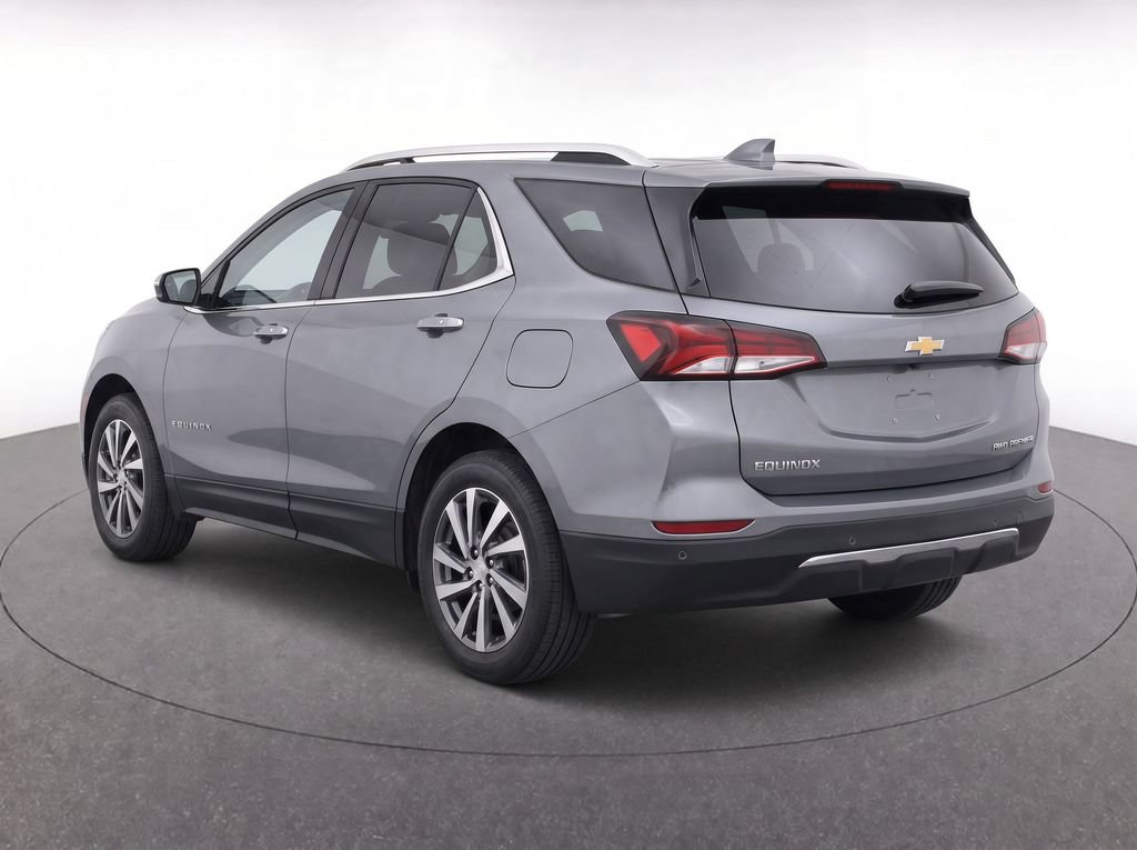 Used 2024 Chevrolet Equinox Premier AWD/4WD image 3