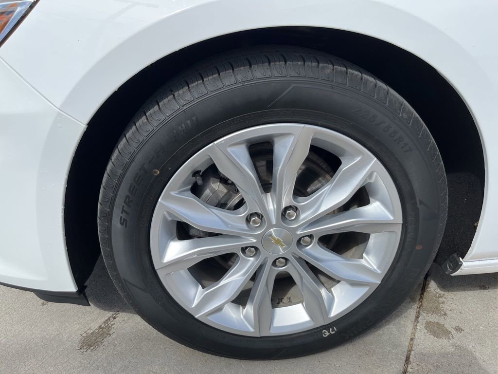 Used 2020 Chevrolet Malibu LT w/ Fleet LT Safety Plus Package image 9