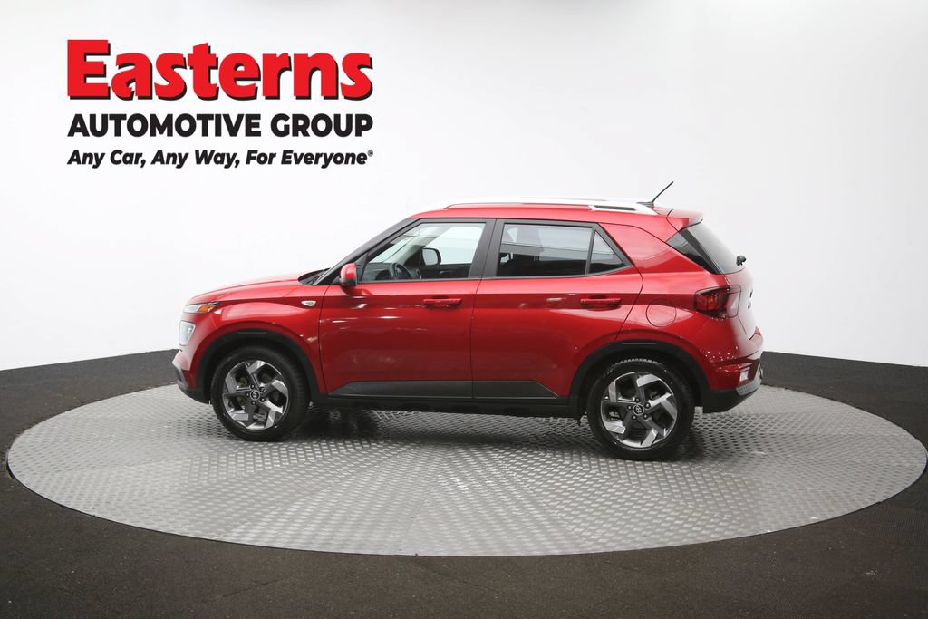 Used 2023 Hyundai Venue Limited FWD image 61