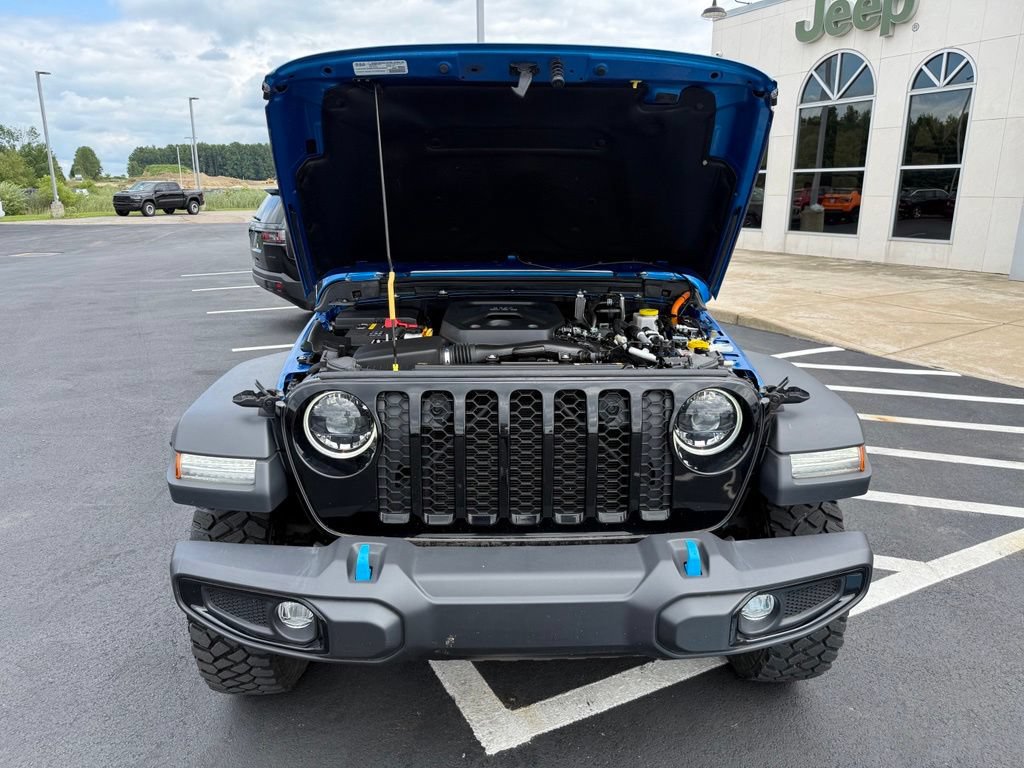 Used 2023 Jeep Wrangler Unlimited w/ Cold Weather Group AWD/4WD image 23