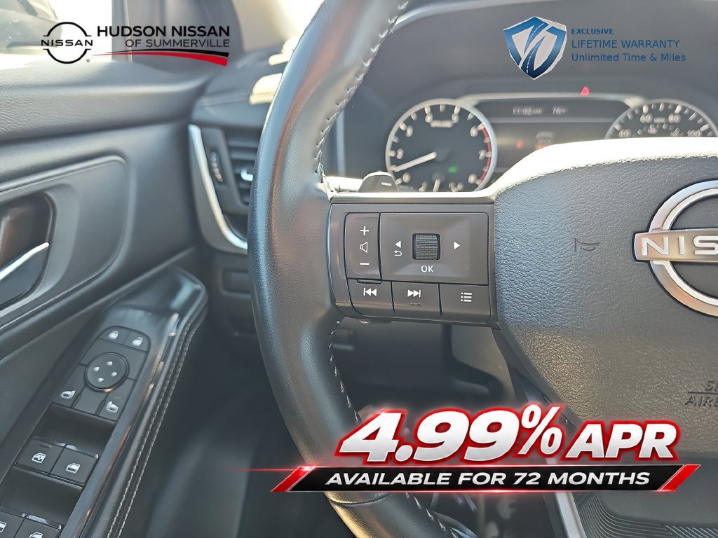Used 2025 Nissan Rogue SV FWD image 18
