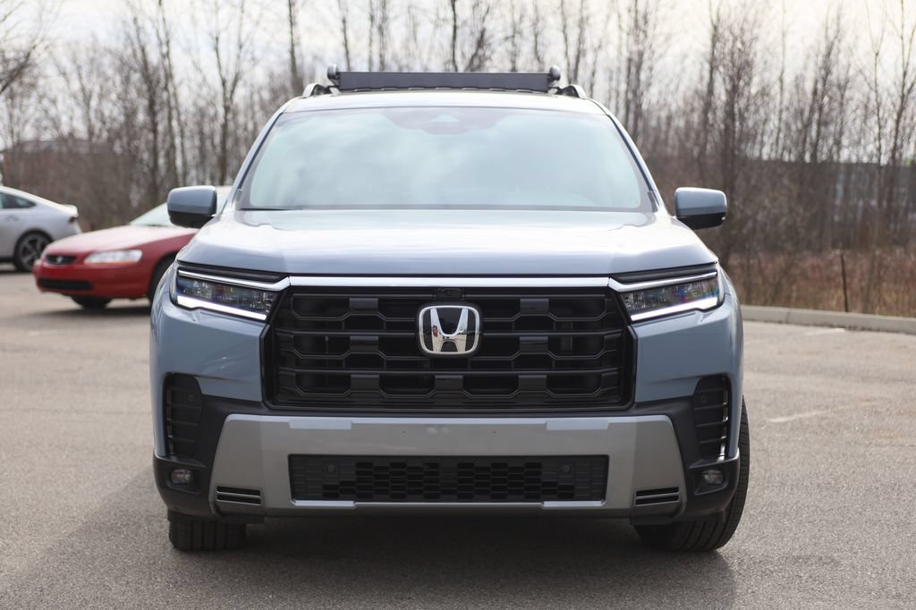 New 2026 Honda Pilot Touring image 2