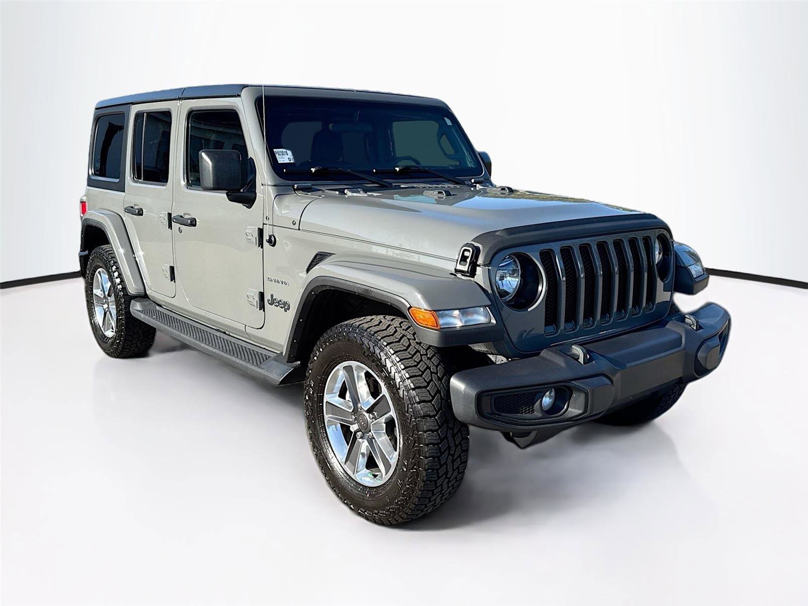 Used 2021 Jeep Wrangler Unlimited Sahara image 2
