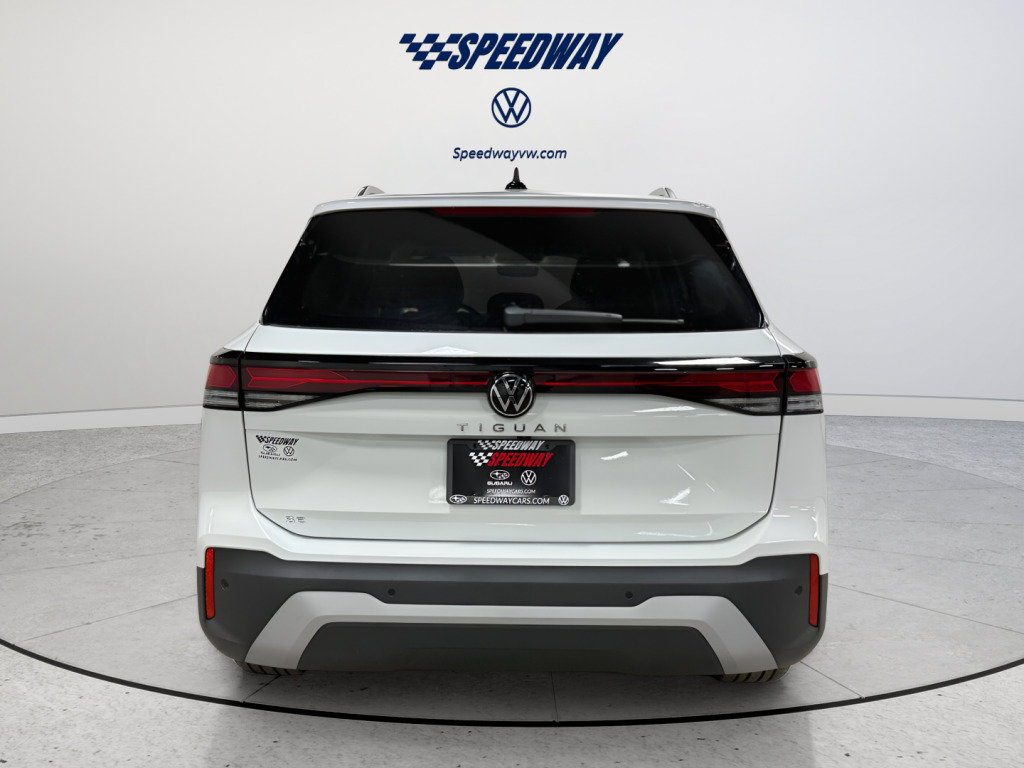 New 2026 Volkswagen Tiguan SE FWD image 6