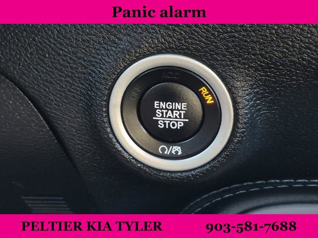 Used 2023 Dodge Challenger SXT image 30