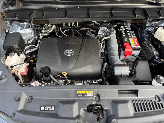 Used 2022 Toyota Highlander XLE image 27