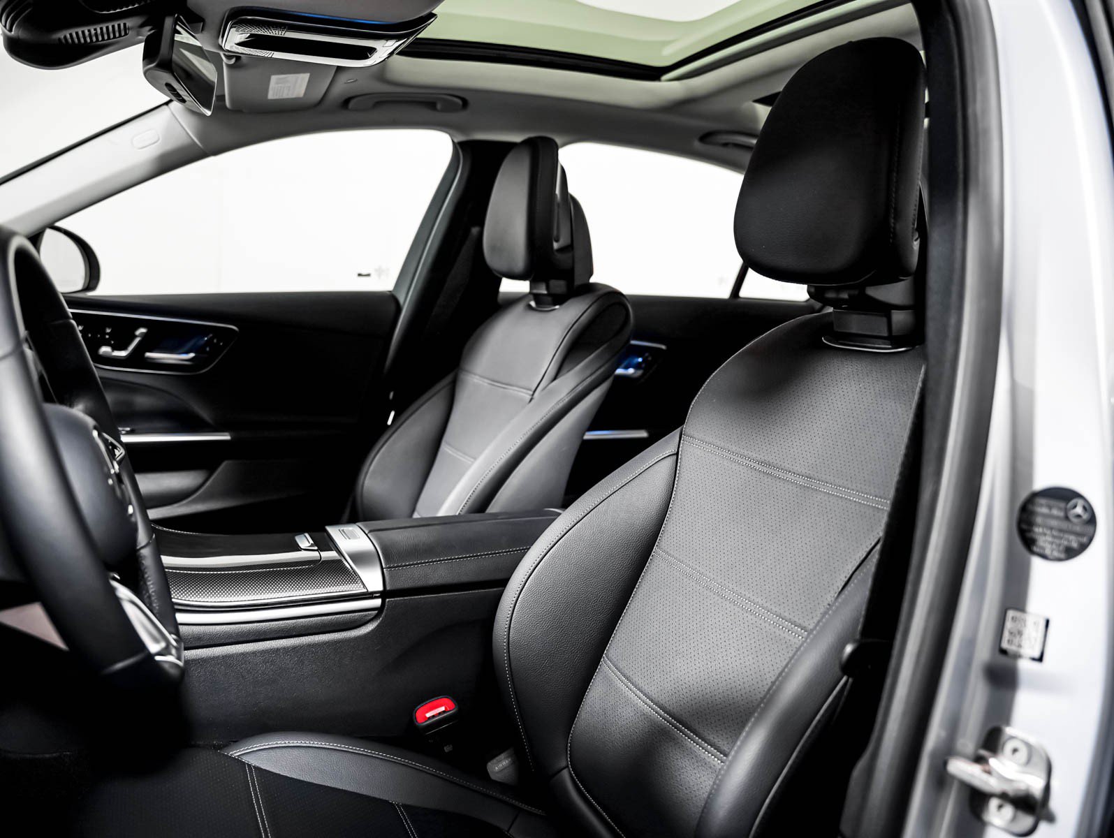 Certified 2026 Mercedes-Benz C 300 Sedan image 8