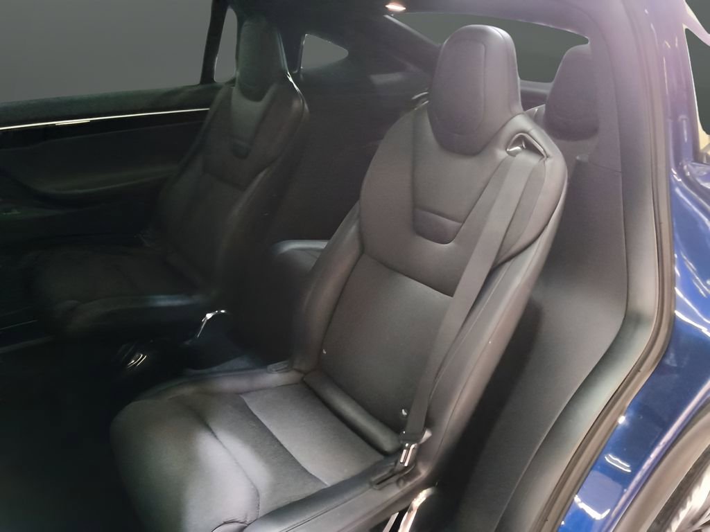Used 2016 Tesla Model X 75D image 30