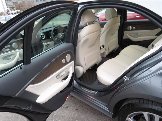 Used 2022 Mercedes-Benz E 350 4MATIC Sedan image 21