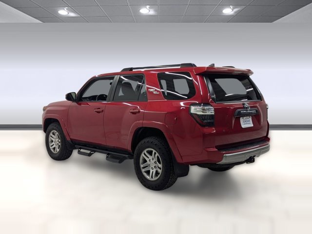 Used 2019 Toyota 4Runner TRD Off-Road image 2