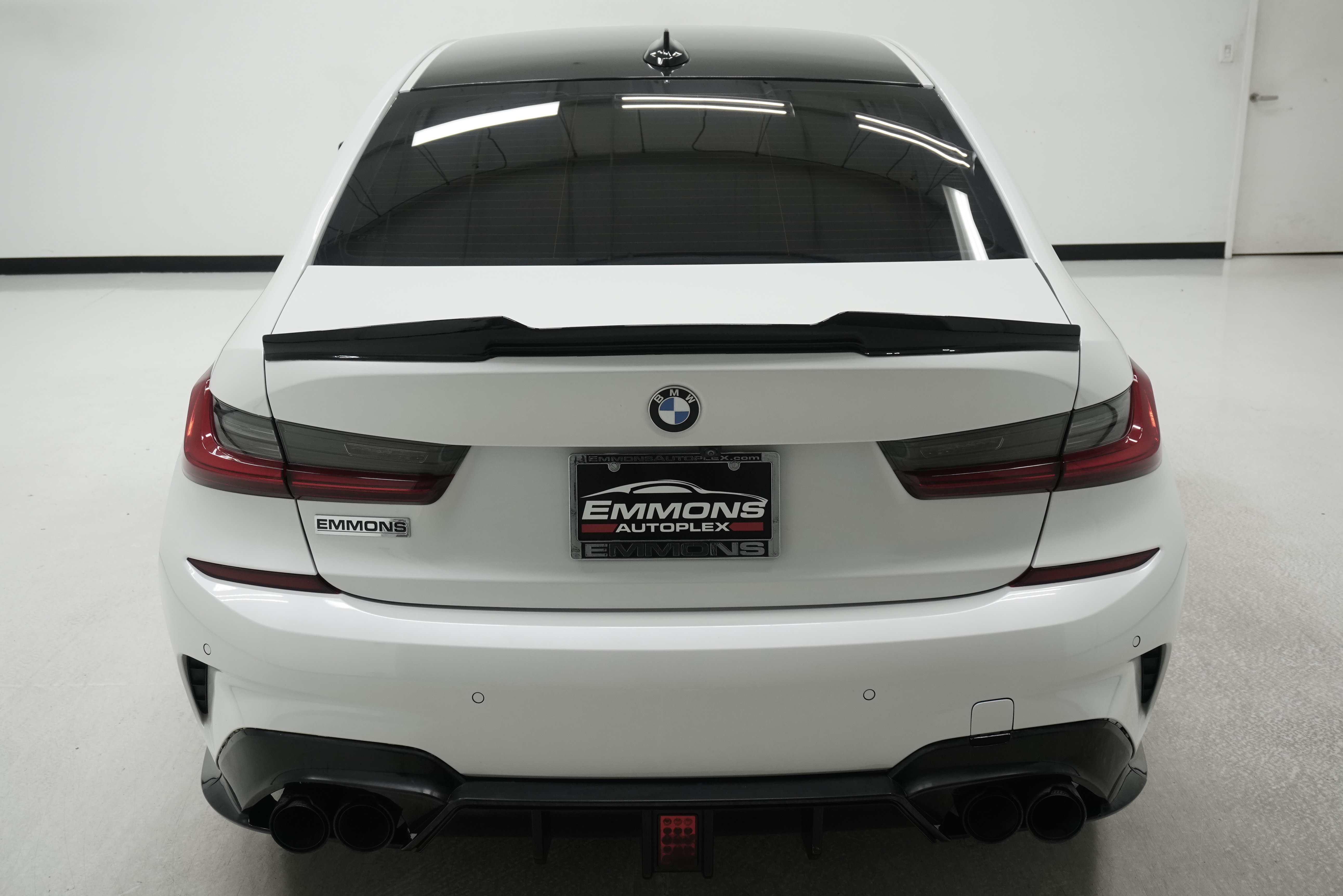 Used 2021 BMW 330i Sedan w/ M Sport Package RWD image 4