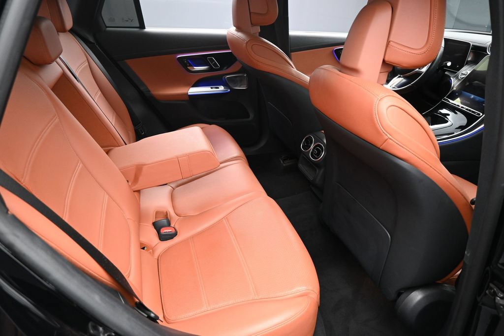 Used 2023 Mercedes-Benz GLC 300 4MATIC w/ Exclusive Trim Package image 28