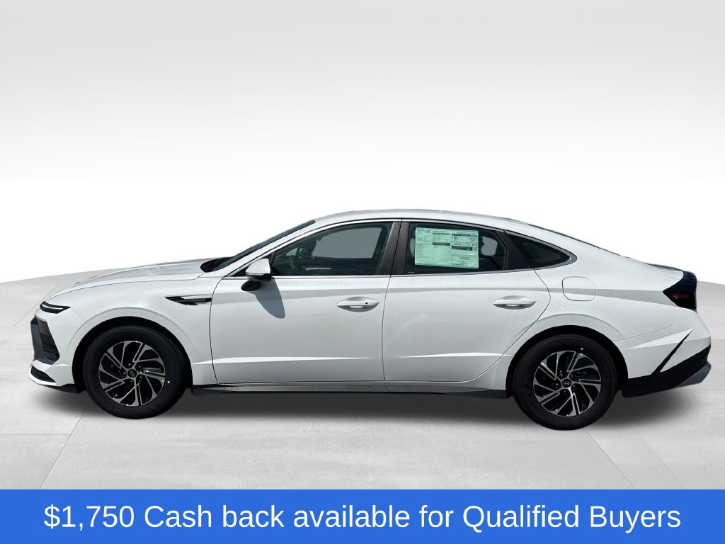 New 2026 Hyundai Sonata Blue FWD image 2
