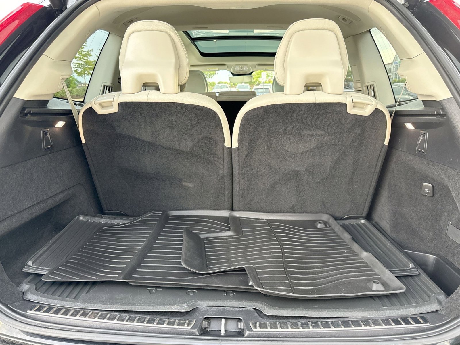 Used 2023 Volvo XC90 B5 Plus w/ Protection Package Premier AWD/4WD image 27
