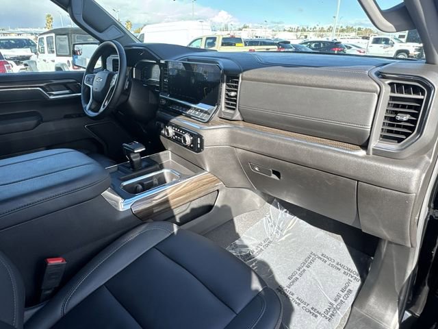 Certified 2025 Chevrolet Silverado 1500 LT w/ Leather Package image 27