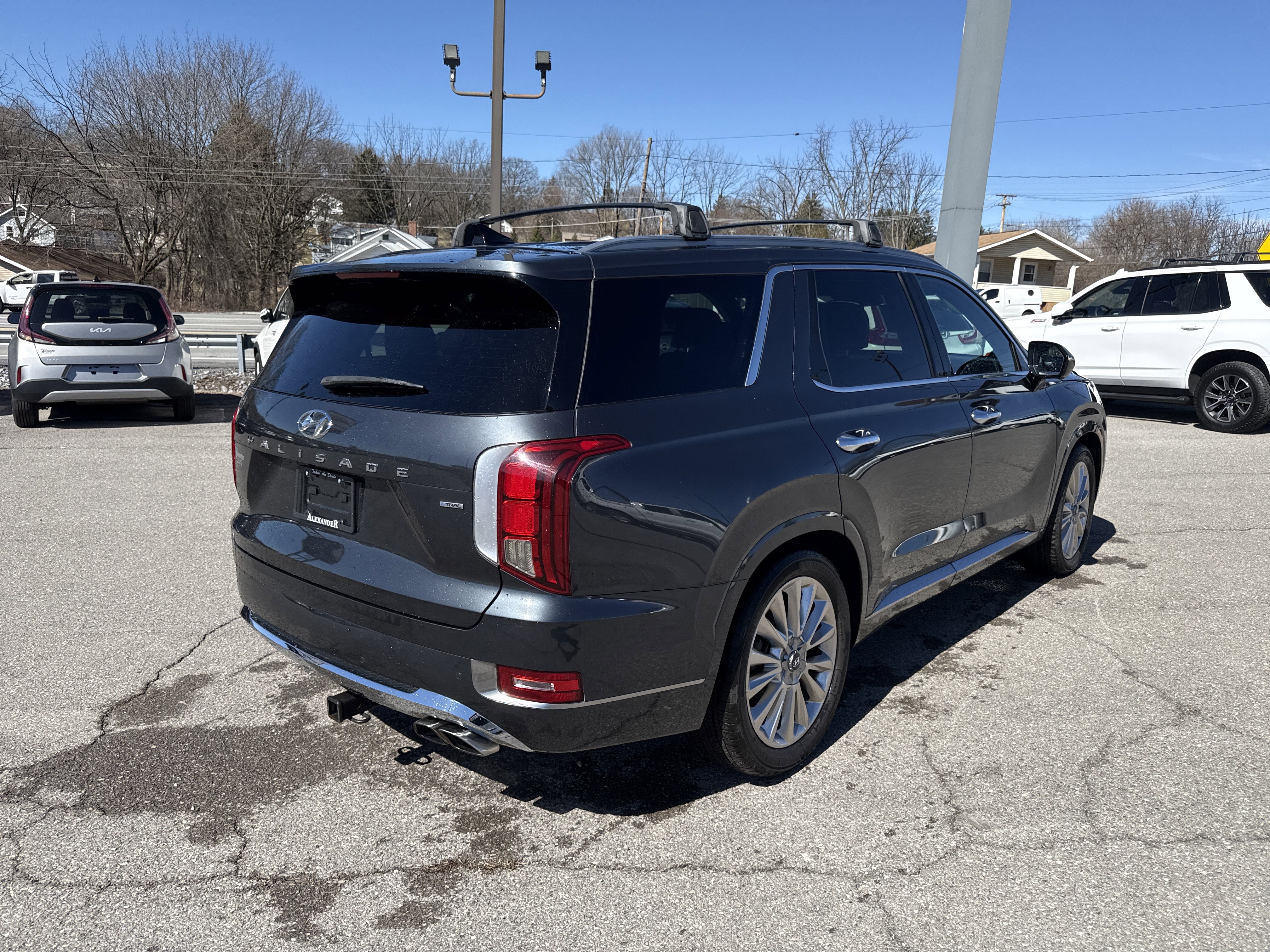 Used 2020 Hyundai Palisade Limited image 3