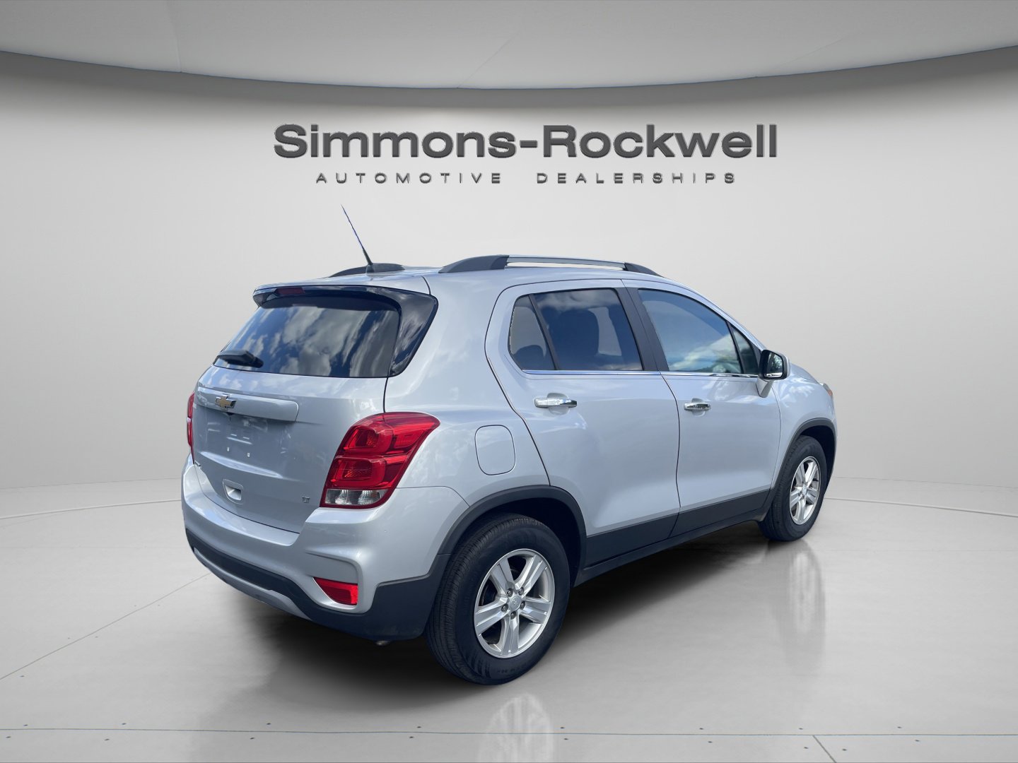 Used 2020 Chevrolet Trax LT w/ LT Convenience Package image 5