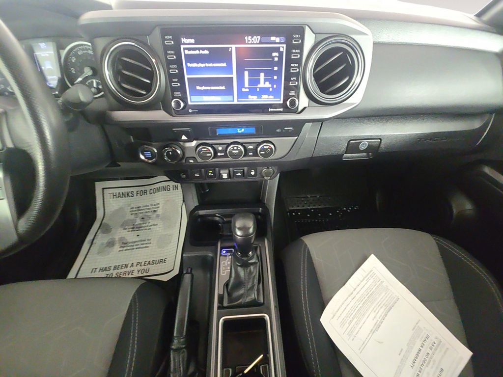 Used 2022 Toyota Tacoma TRD Off-Road w/ Technology Package AWD/4WD image 11