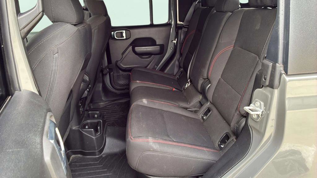 Used 2023 Jeep Gladiator Rubicon w/ Trailer Tow Package image 5