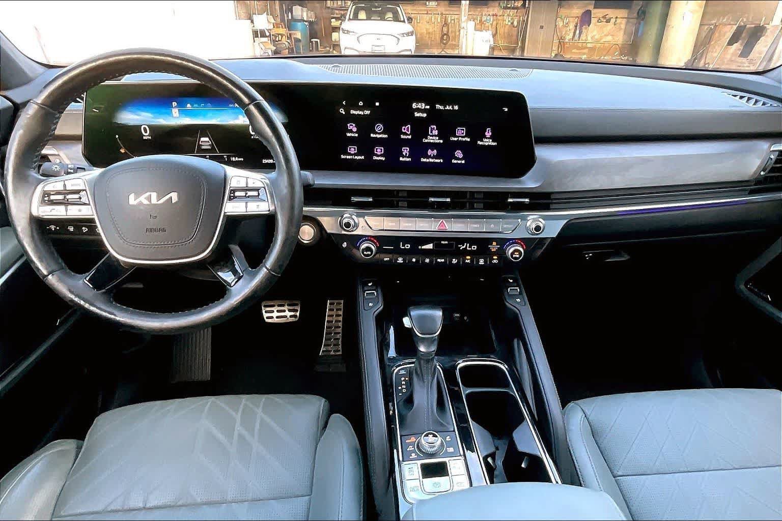 Used 2024 Kia Telluride SX Prestige X-Pro AWD/4WD image 10