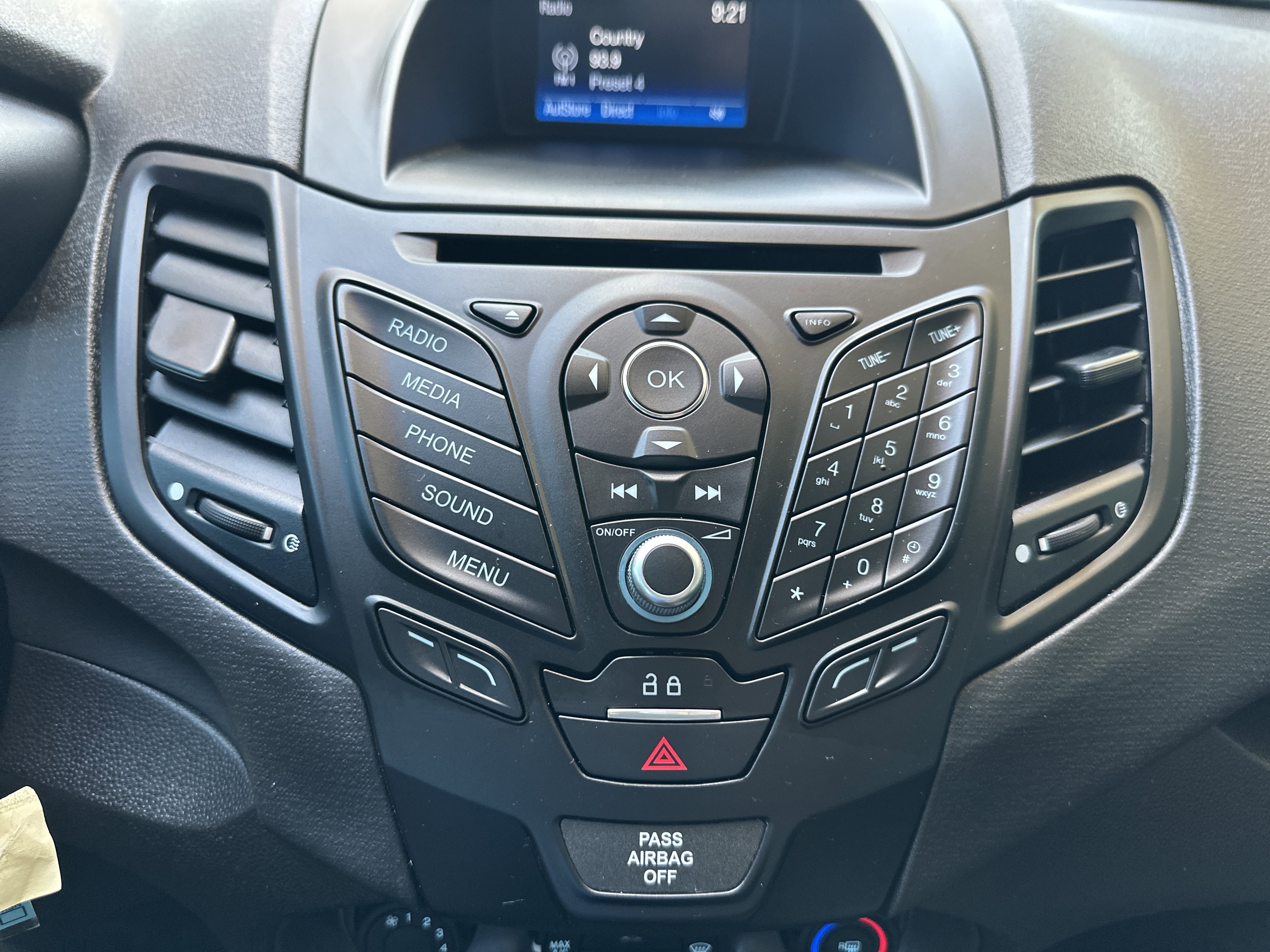 Used 2019 Ford Fiesta S FWD image 31