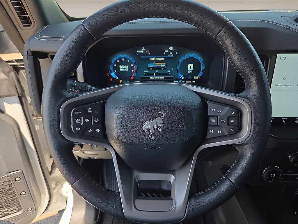 Used 2025 Ford Bronco Badlands AWD/4WD image 16