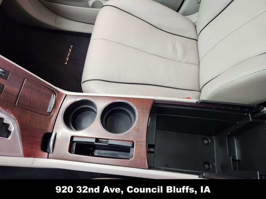 Used 2011 Toyota Venza AWD image 31