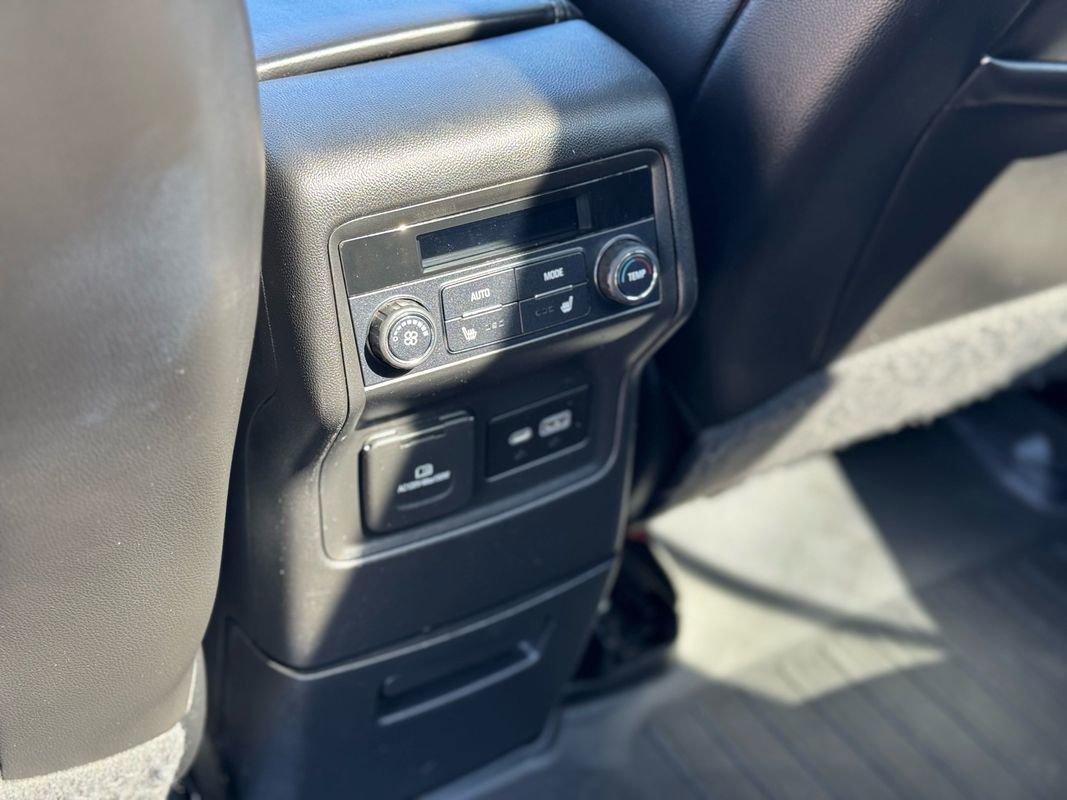 Used 2020 GMC Acadia Denali image 24