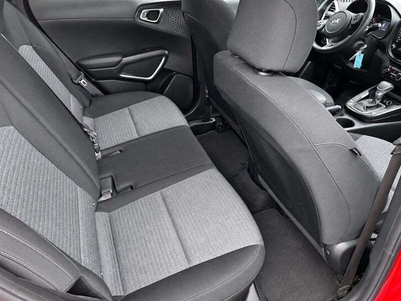 Used 2020 Kia Soul S FWD image 12