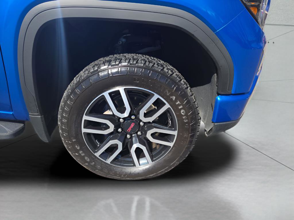 Used 2023 GMC Sierra 1500 AT4 w/ AT4 Premium Package image 2