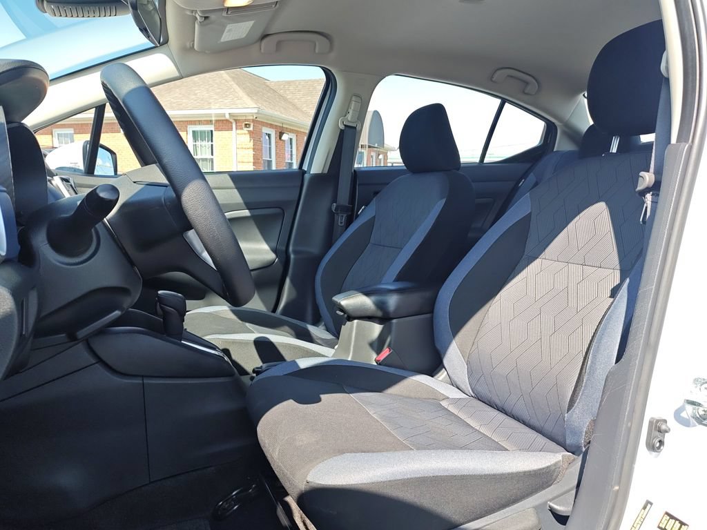 Used 2024 Nissan Versa SV FWD image 13