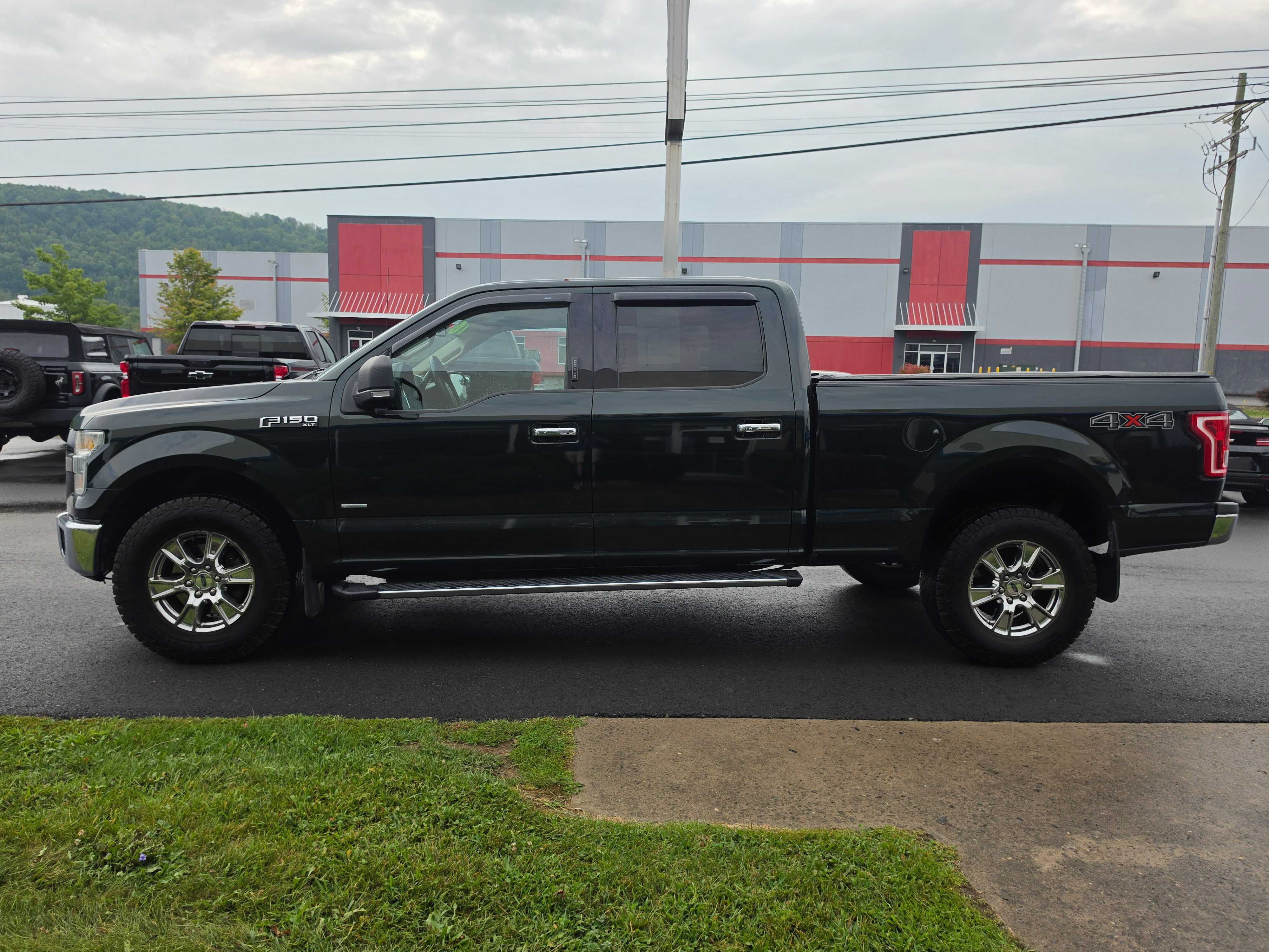 Used 2016 Ford F150 XLT w/ Equipment Group 301A Mid AWD/4WD image 6