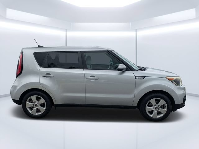 Used 2018 Kia Soul FWD image 2