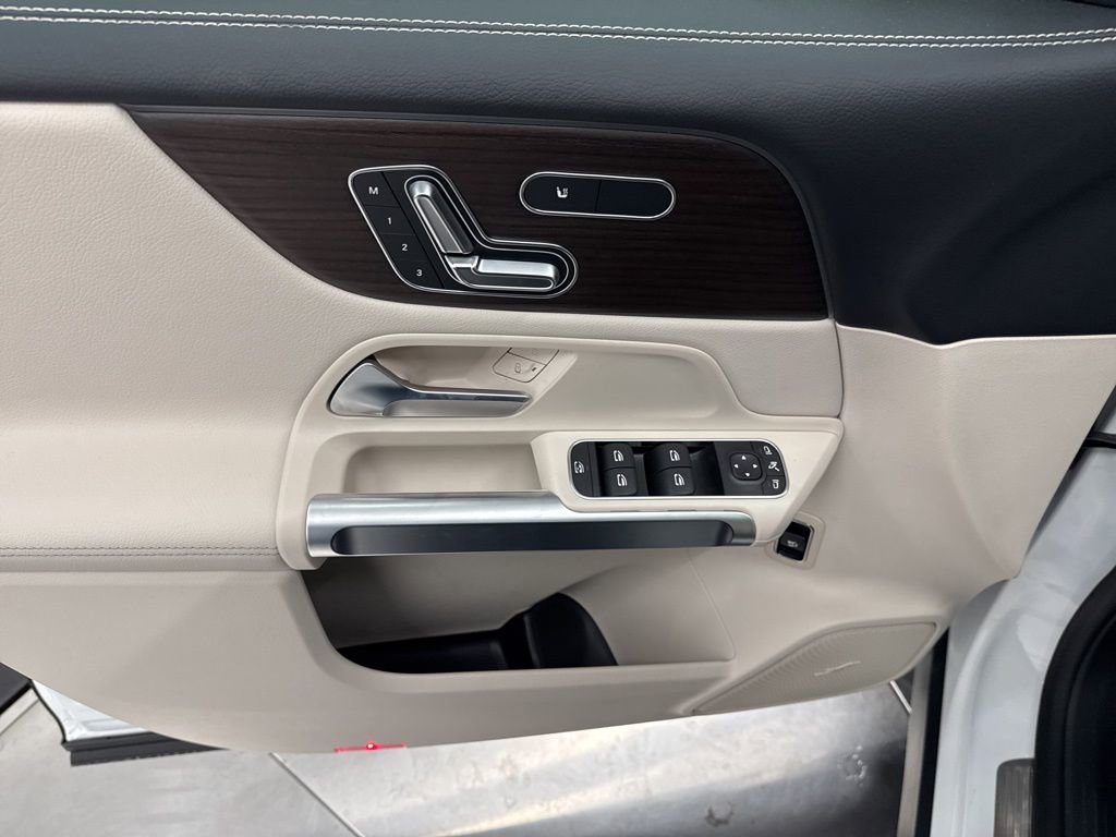 Used 2026 Mercedes-Benz GLB 250 GLB 250 image 17