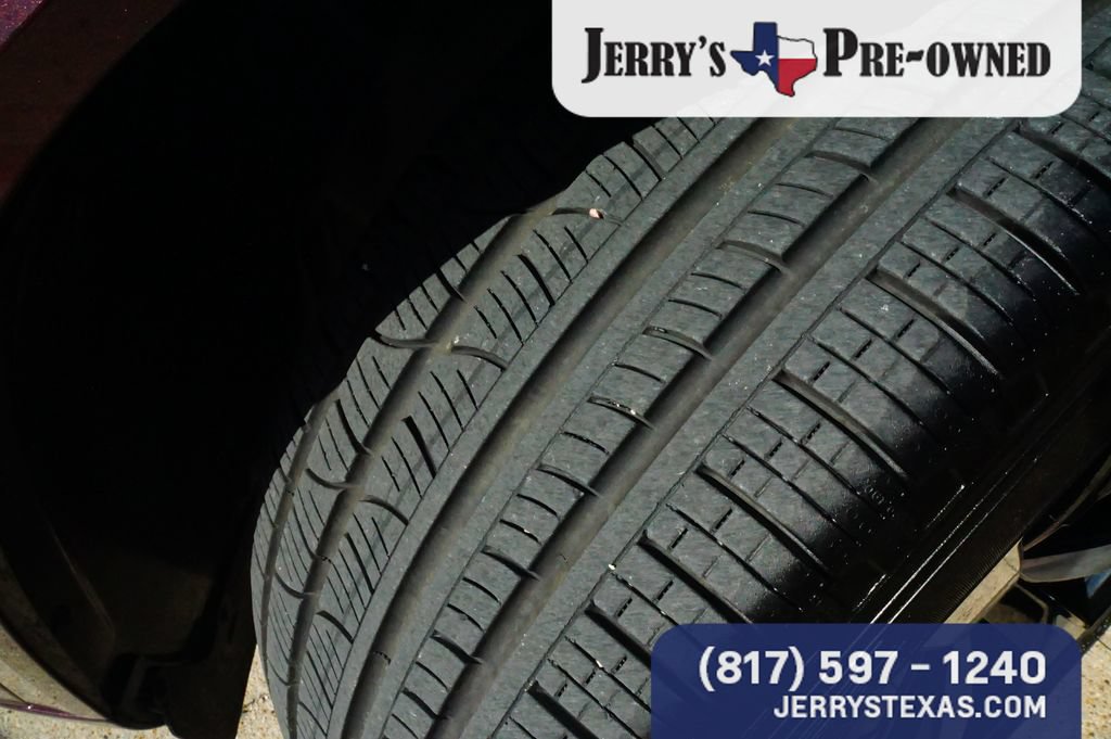 Used 2025 Volvo XC90 B6 Core w/ Protection Package Premier AWD/4WD image 8