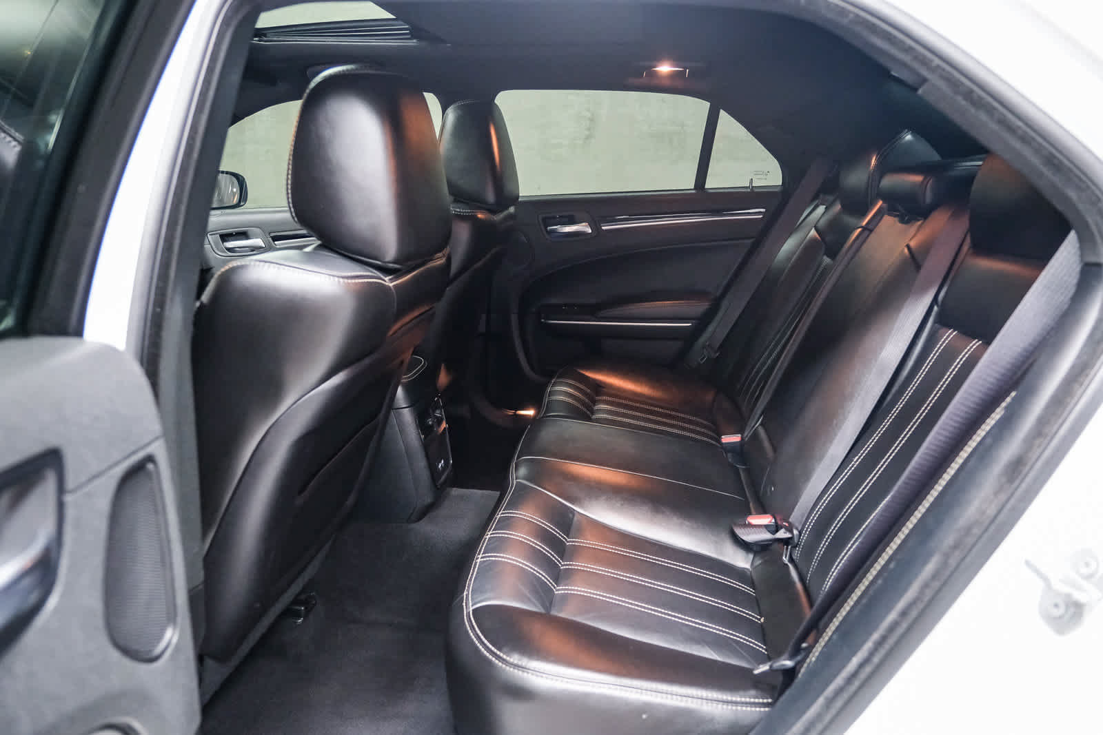 Used 2021 Chrysler 300 S w/ S Model Appearance Package RWD image 23