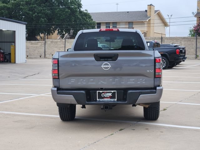 Used 2024 Nissan Frontier SV w/ Tow Package RWD image 13