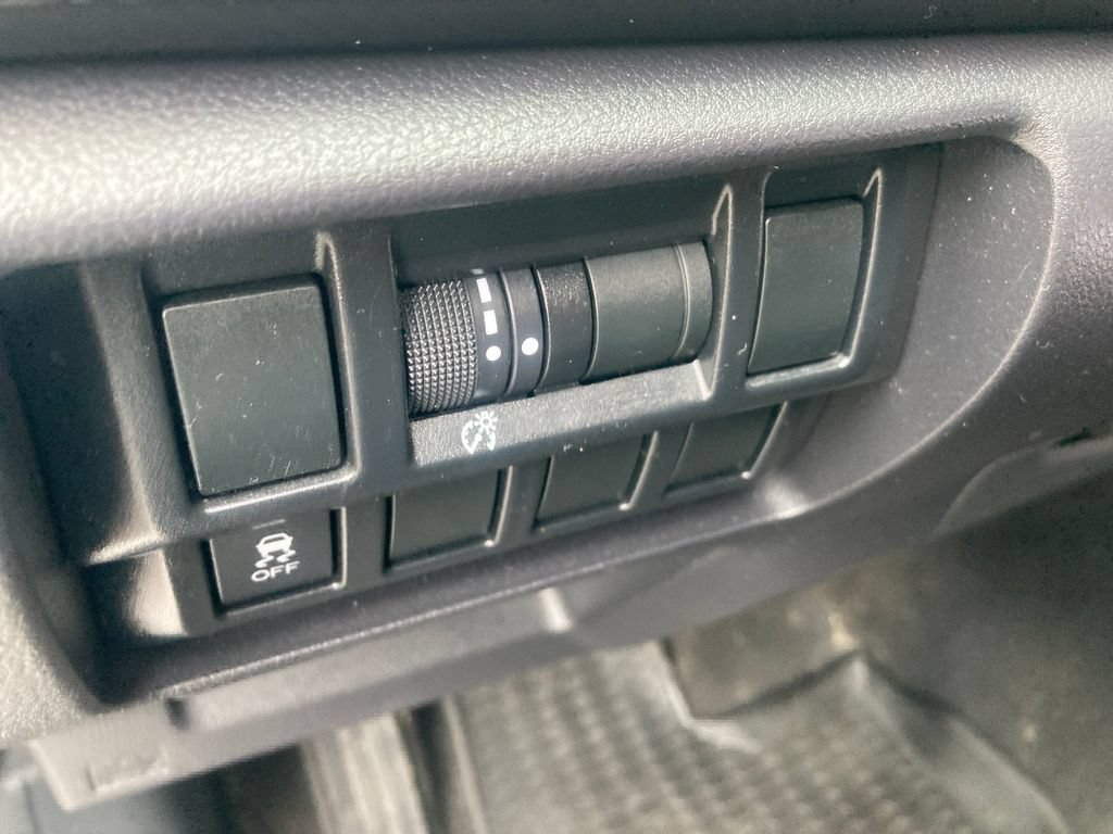 Used 2018 Subaru Impreza 2.0i Premium AWD/4WD image 39