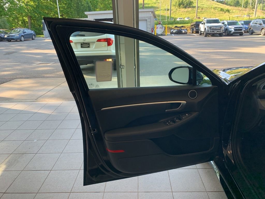 New 2026 Hyundai Sonata SEL AWD/4WD image 9