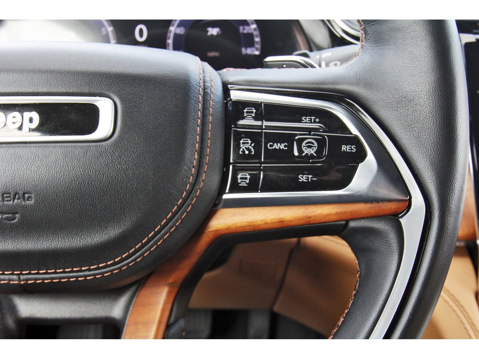 Used 2022 Jeep Grand Cherokee Summit image 19