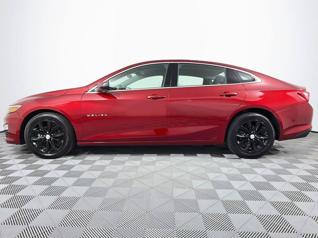 Used 2024 Chevrolet Malibu LT FWD image 7