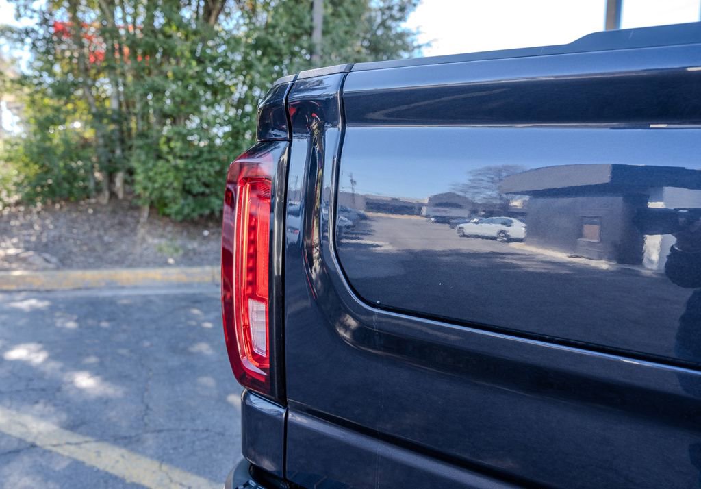 Used 2025 GMC Sierra 1500 SLT AWD/4WD image 26