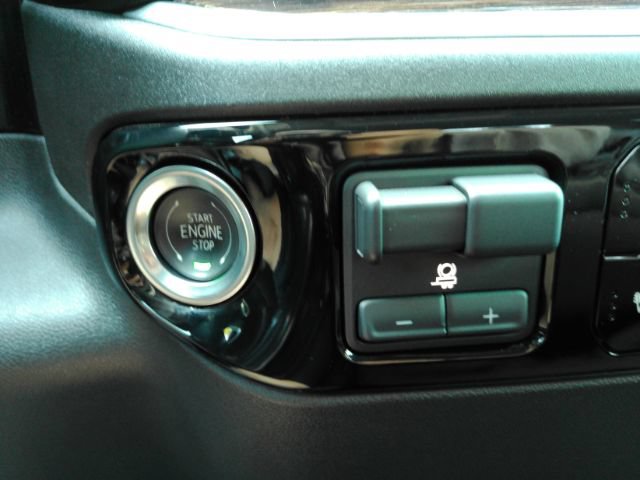 Used 2025 GMC Sierra 1500 Elevation AWD/4WD image 41