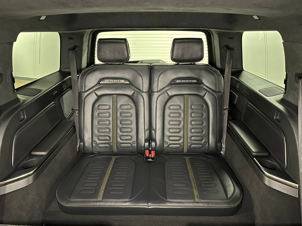 Used 2022 Rivian R1S Launch Edition image 22