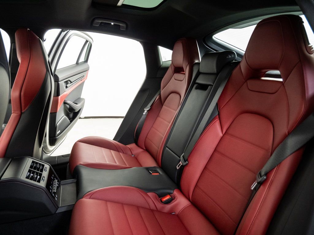 New 2026 Porsche Panamera 4 image 22