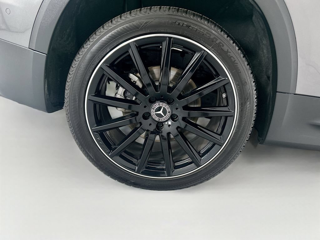 Used 2021 Mercedes-Benz GLB 250 image 31