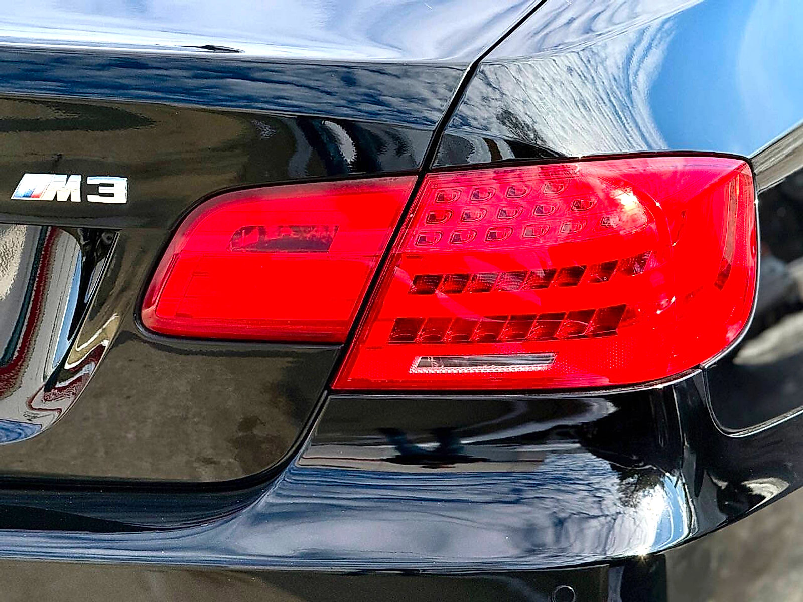 Used 2011 BMW M3 Coupe w/ Convenience Pkg image 14