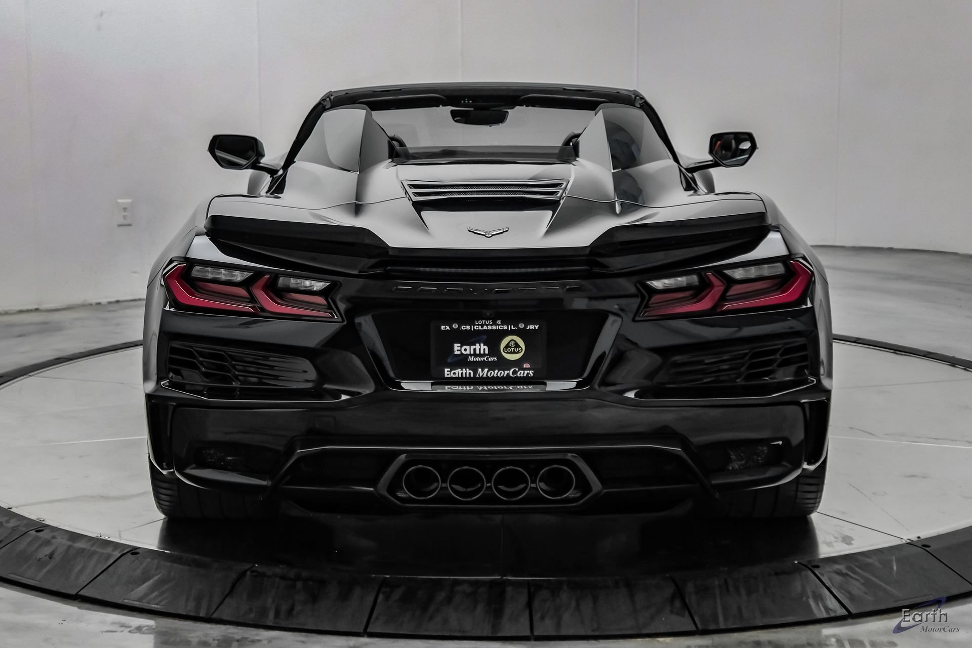 Used 2026 Chevrolet Corvette Z06 RWD image 16