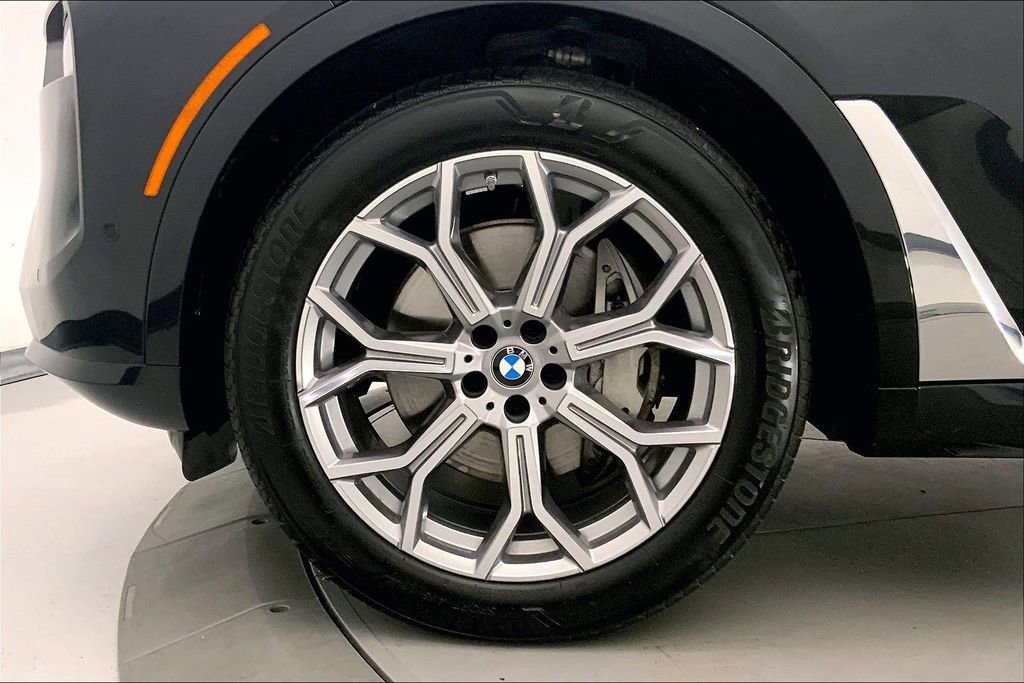 Certified 2026 BMW X7 xDrive40i image 8