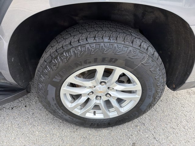 Used 2022 Chevrolet Tahoe LS AWD/4WD image 12